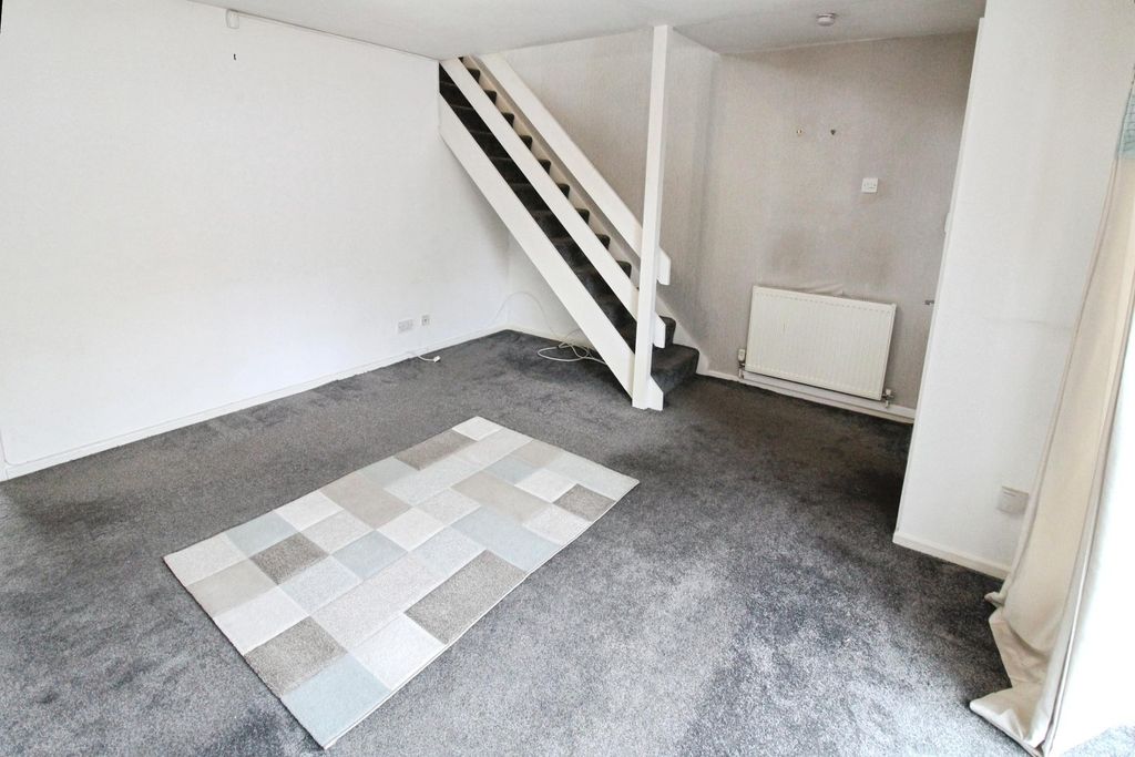 Property photo 3 of 11 Picture No. 28