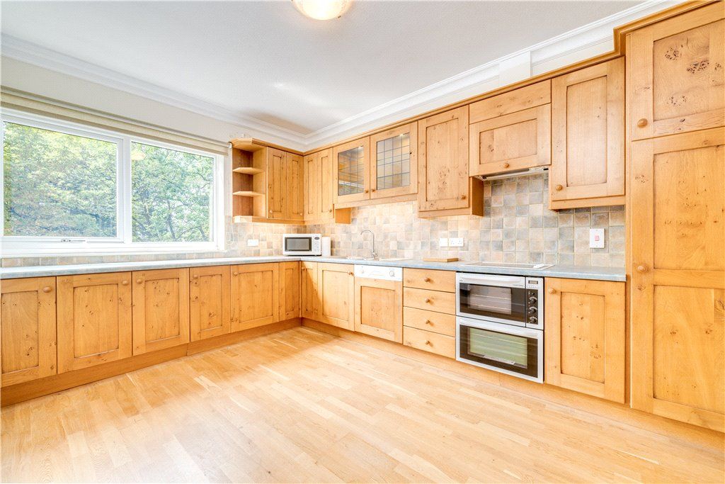 Property photo 3 of 15 Kitchen