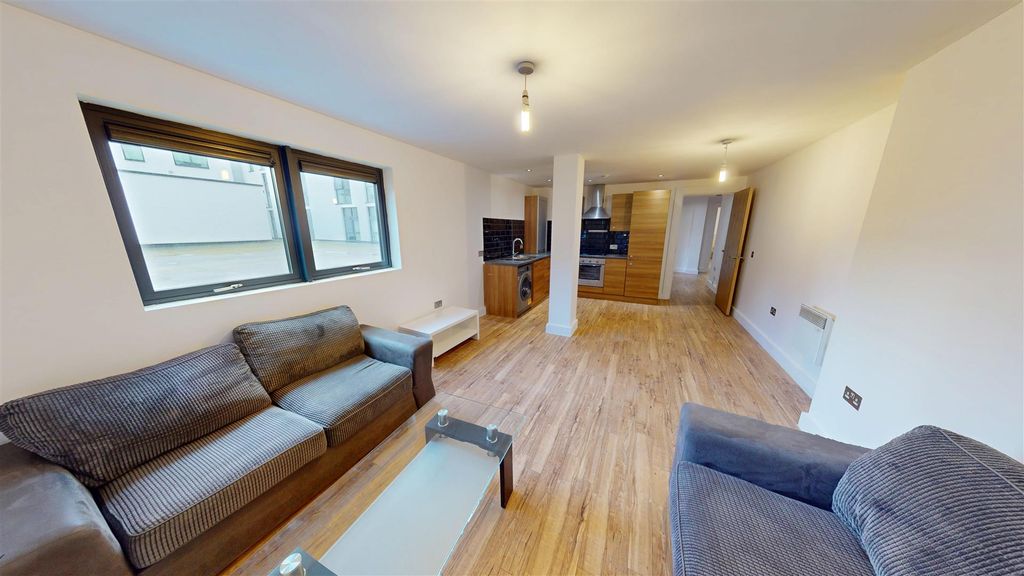 Property photo 2 of 11