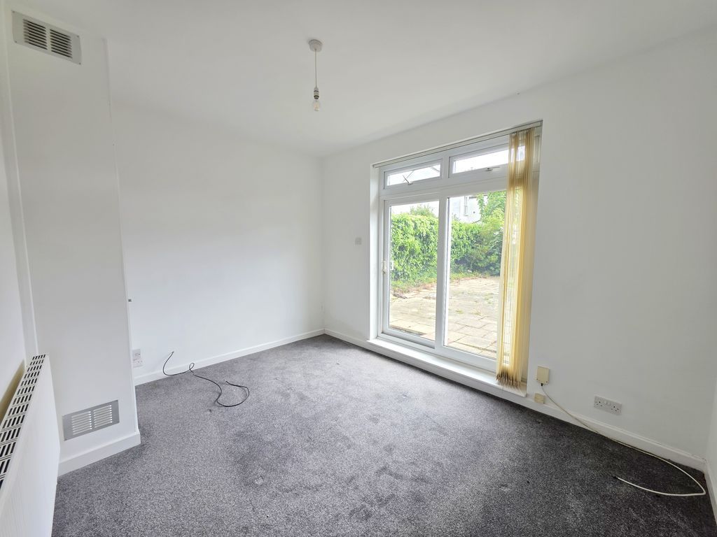 Property photo 3 of 7 Bedroom One