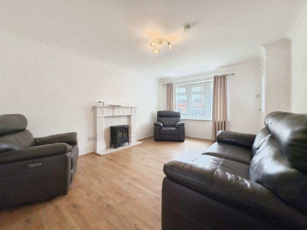 Property photo 3 of 16 Photo 15
