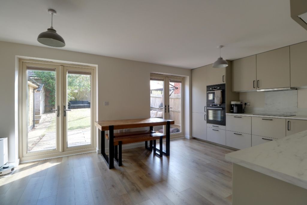 Property photo 3 of 22 Kitchen Diner