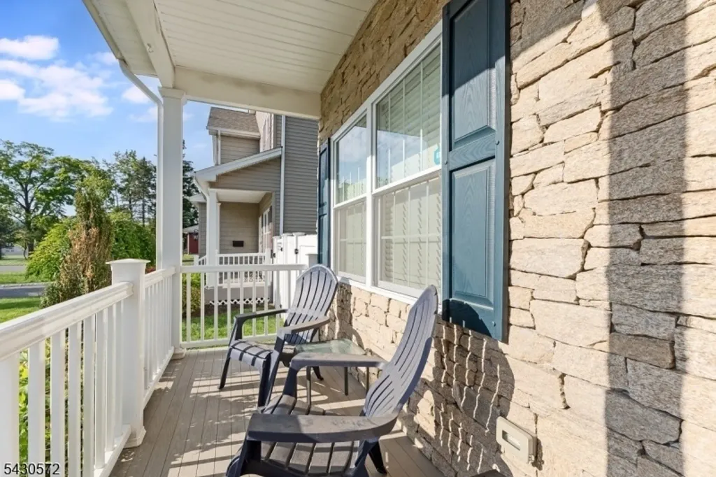 Property photo 3 of 8 <Alttext/>