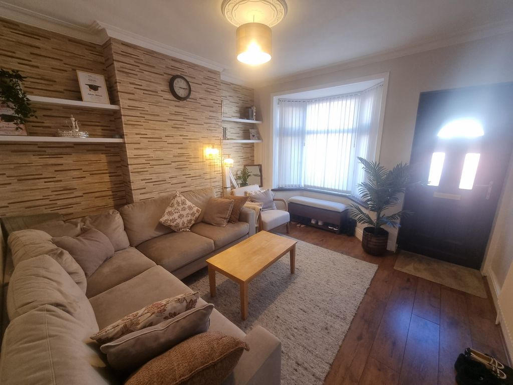 Property photo 3 of 14 16