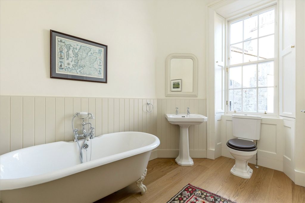 Additional image 17 of 3 bed flat for saleDanube Street, Stockbridge, Edinburgh EH4