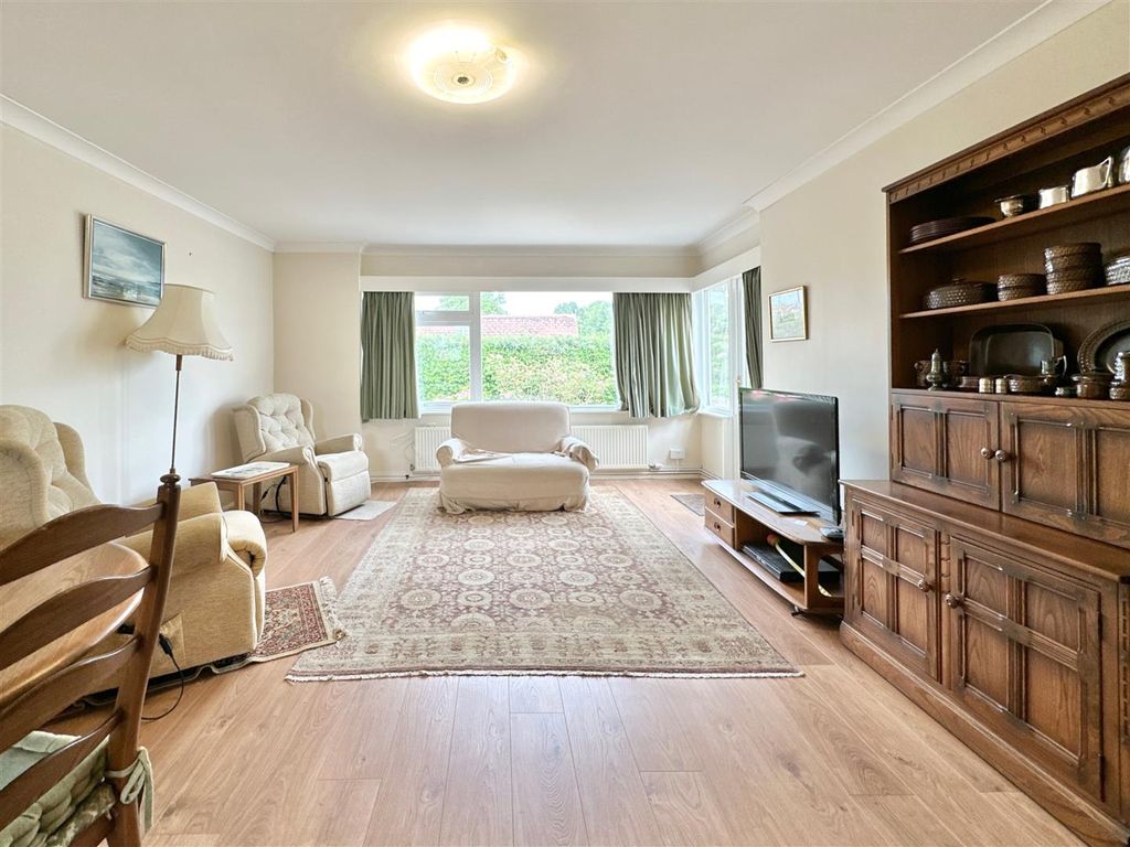 Property photo 3 of 18 Living Room.Jpg