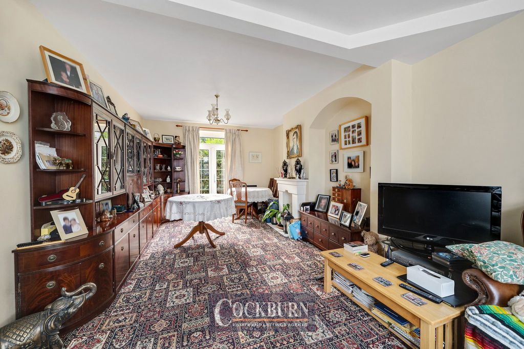 Property photo 2 of 15