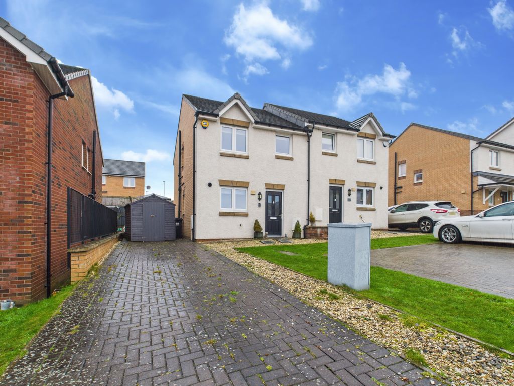 Property photo 1 of 30