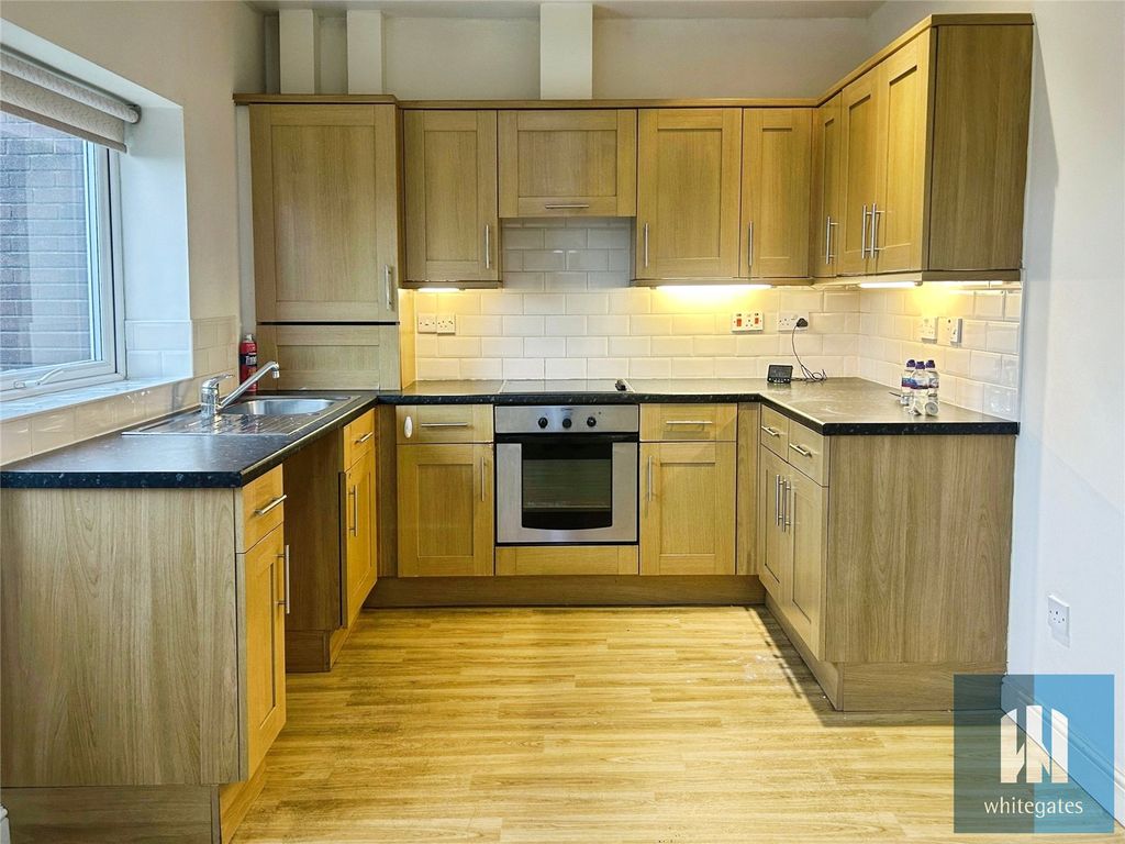 Property photo 2 of 17 Picture No. 04