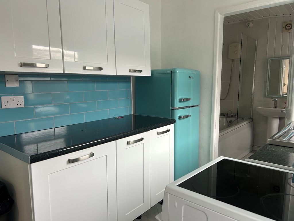 Property photo 2 of 15 Kitchen