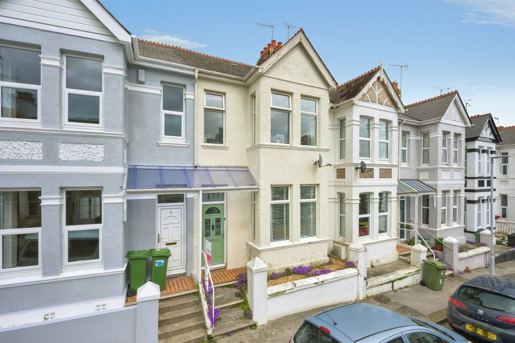 Property photo 1 of 17