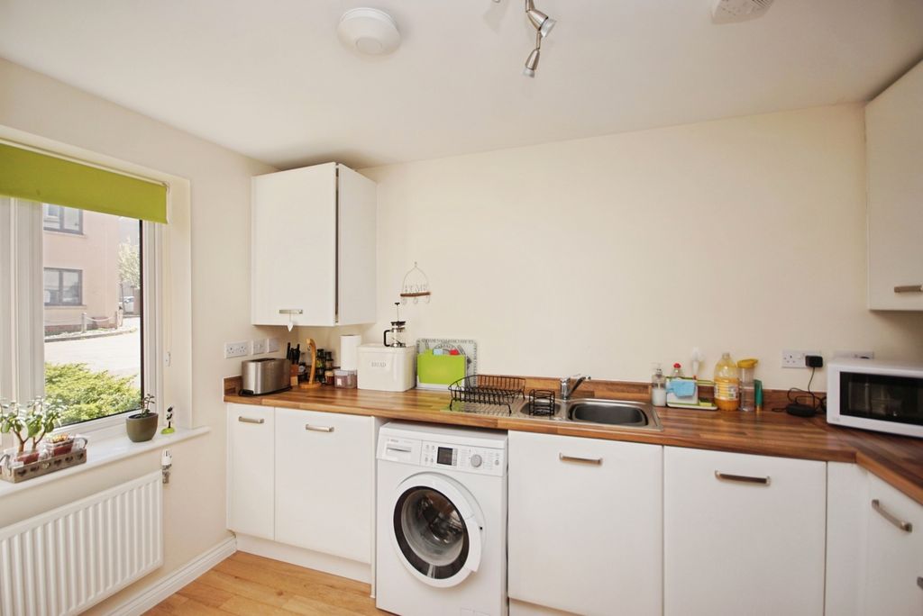 Property photo 2 of 16 Photo