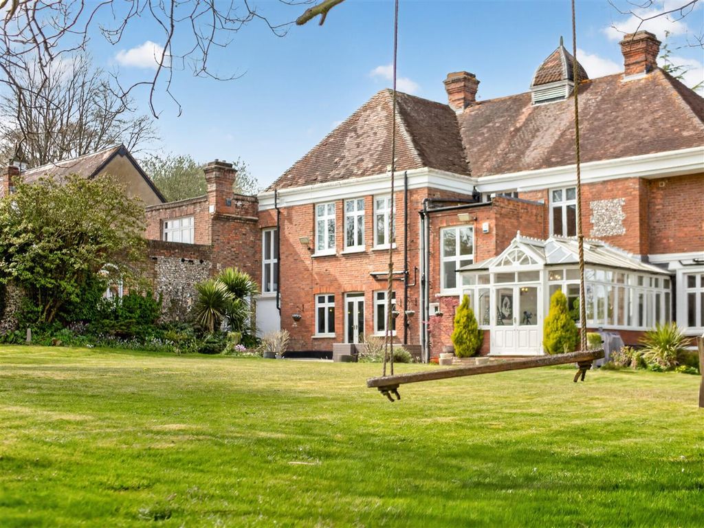 Property photo 2 of 65 P1283392.Jpg