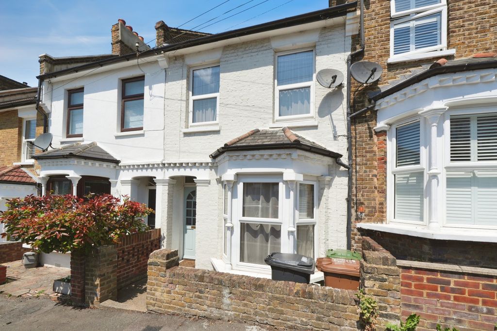 Property photo 1 of 19