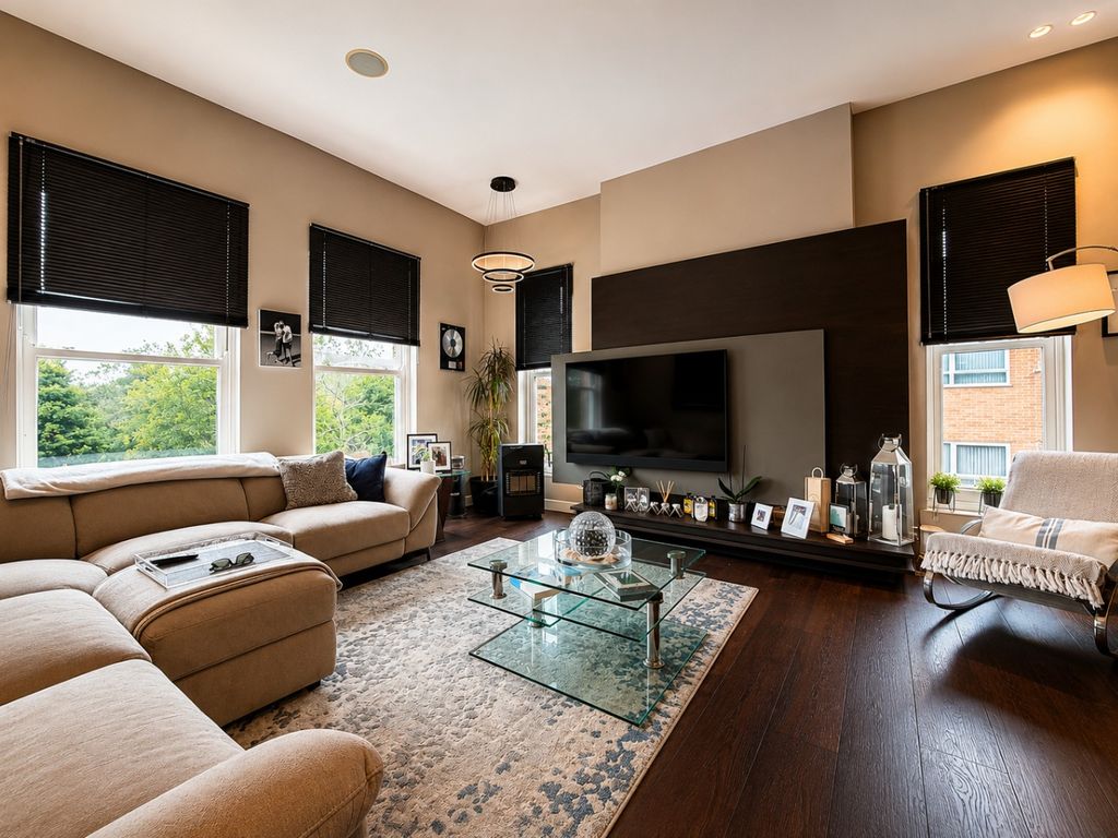 Property photo 3 of 12 5218562