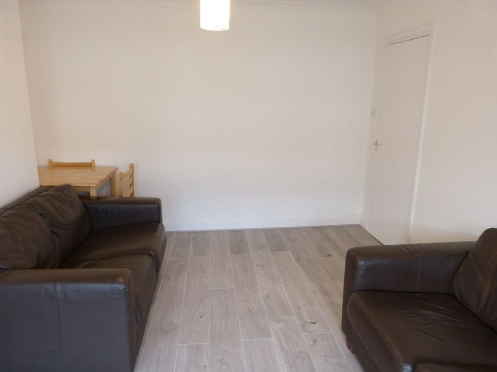 Property photo 2 of 6 Gallery