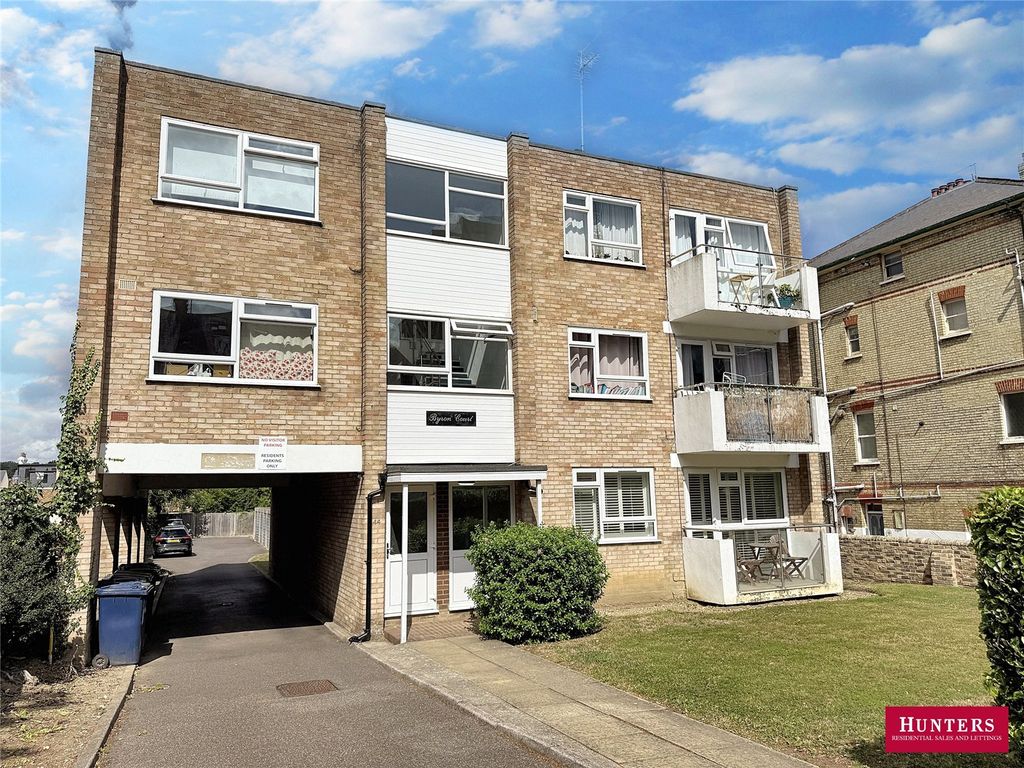 Property photo 1 of 17 Picture No. 04