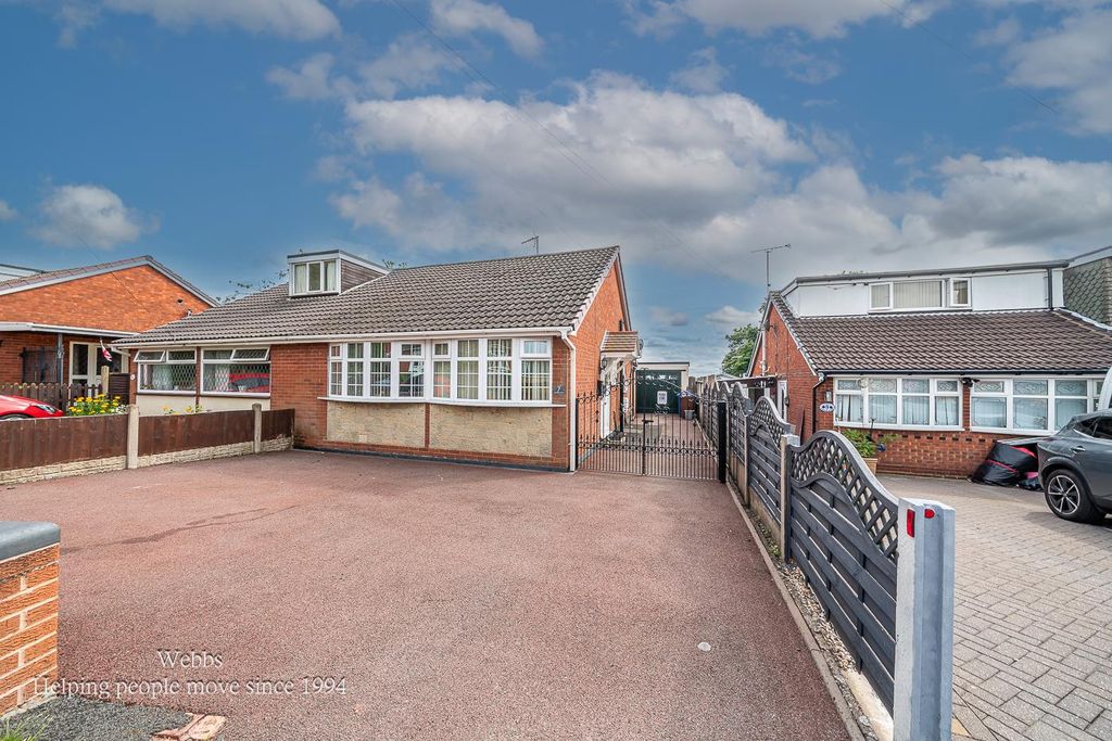 Property photo 1 of 22 Webbs-1.Jpg