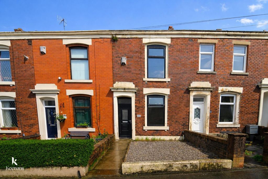 Property photo 1 of 14 2