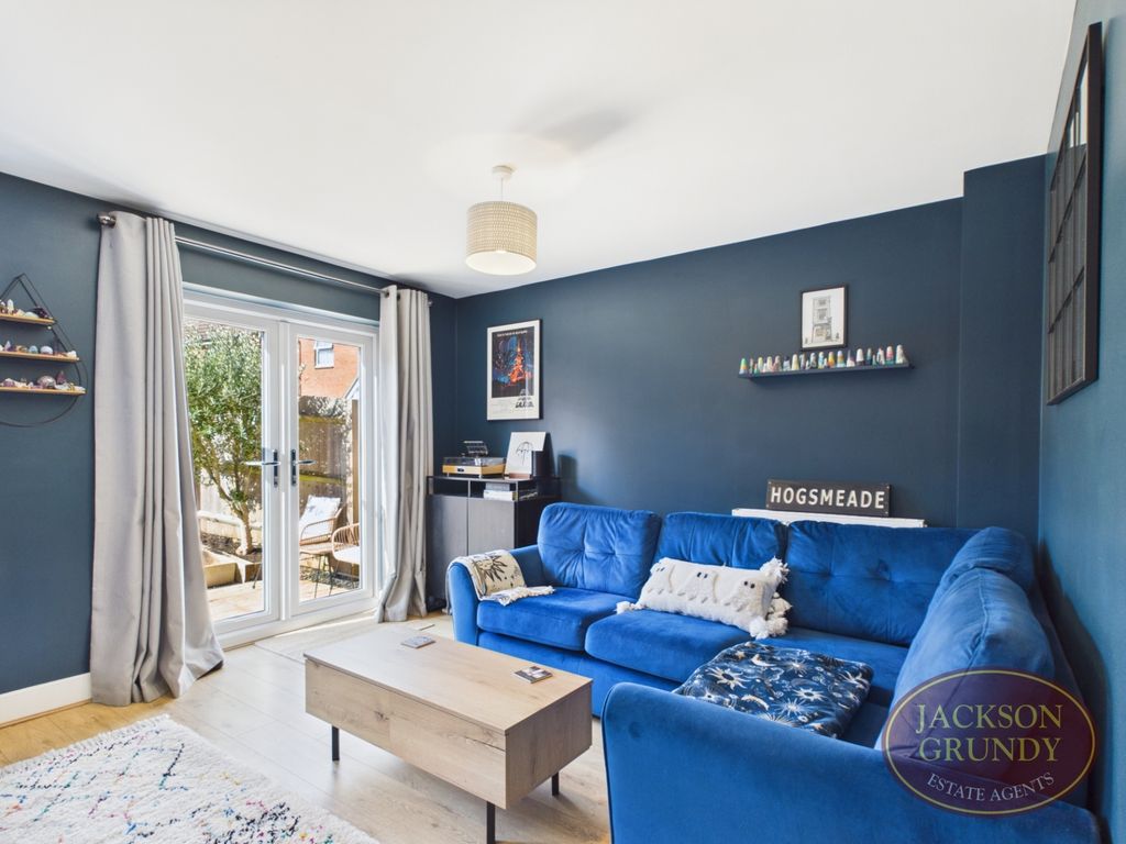 Property photo 3 of 20 Glebe Road