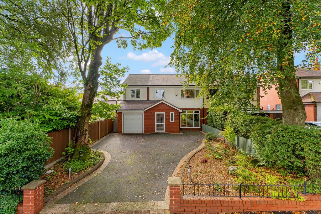 Property photo 1 of 61 Photograph 1