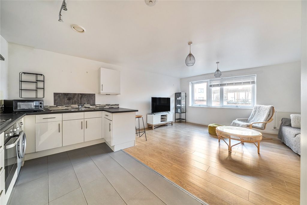 Property photo 2 of 11 Picture No. 09