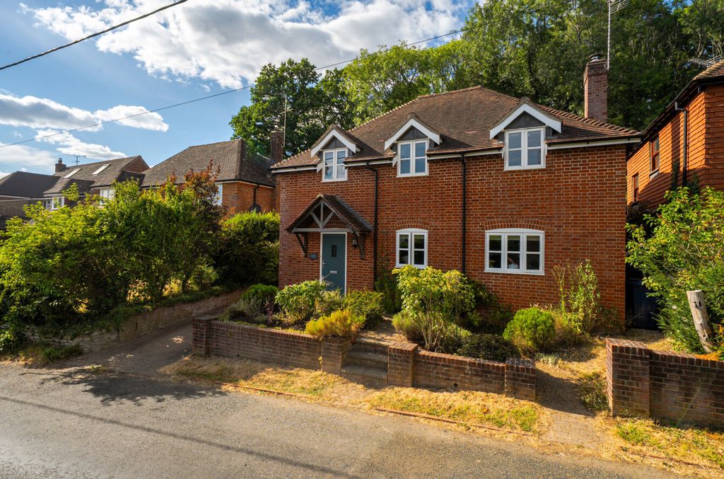 Property photo 1 of 39 3-6A74Affeeb152-1...