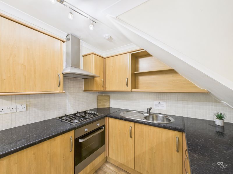 Property photo 3 of 9 Kitchen