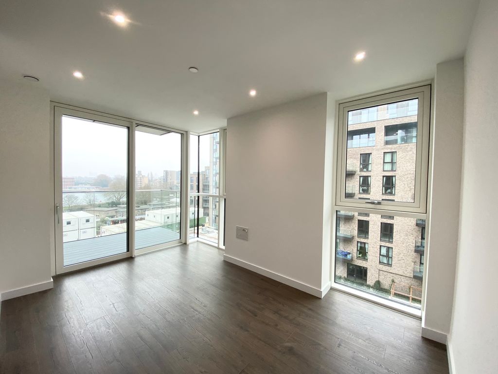 Property photo 3 of 7