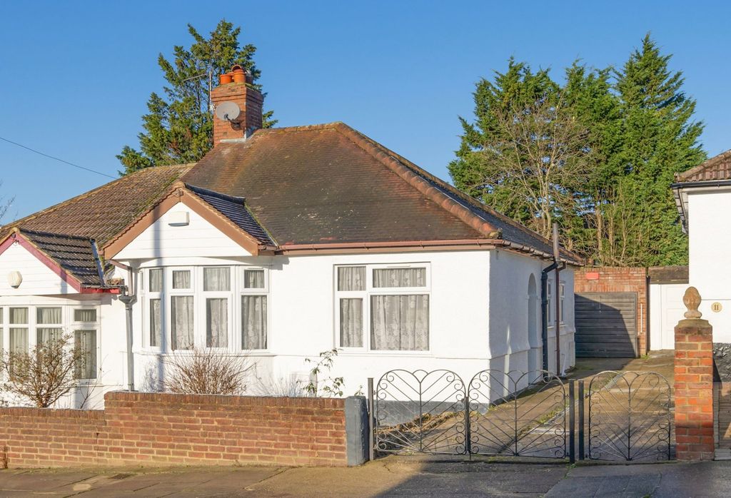 Property photo 1 of 11