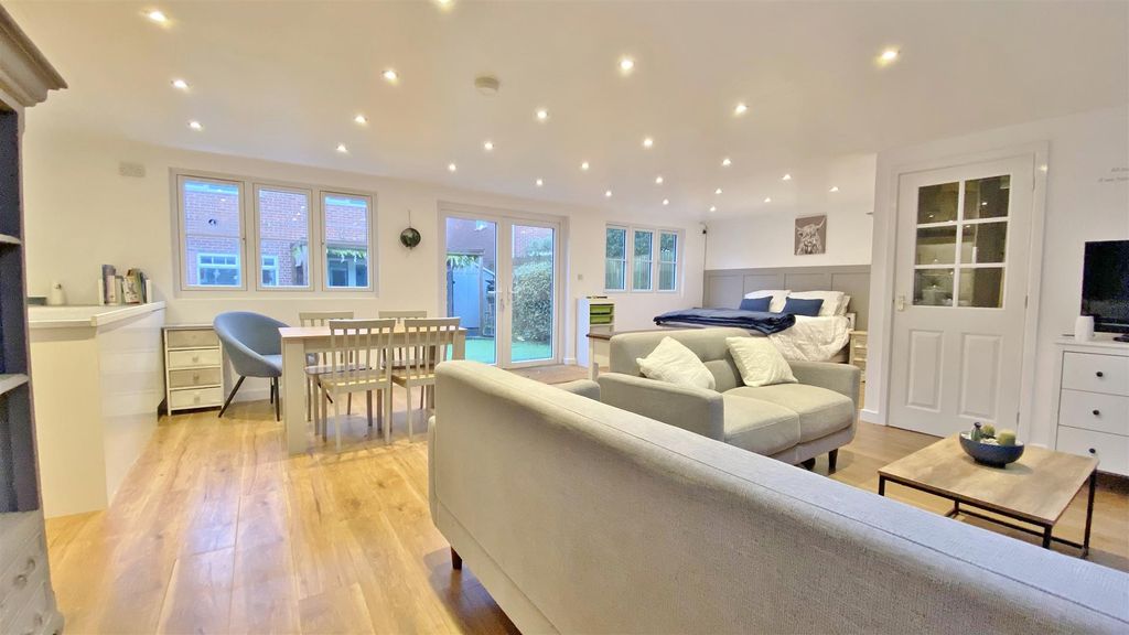 Property photo 2 of 31 Img_0501.Jpg