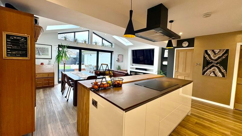 Property photo 2 of 21 Photo 6