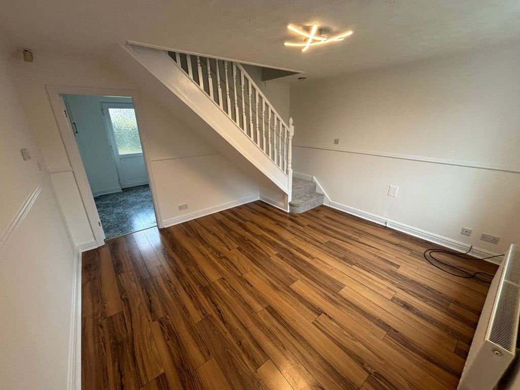 Property photo 2 of 7 Lounge