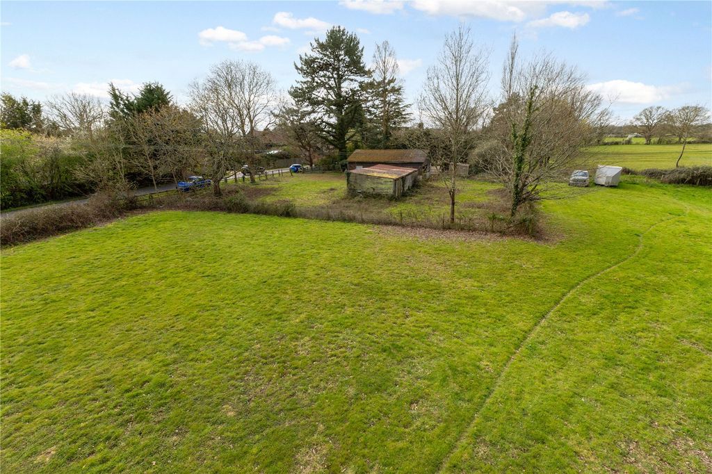 Property photo 1 of 10 Grounds