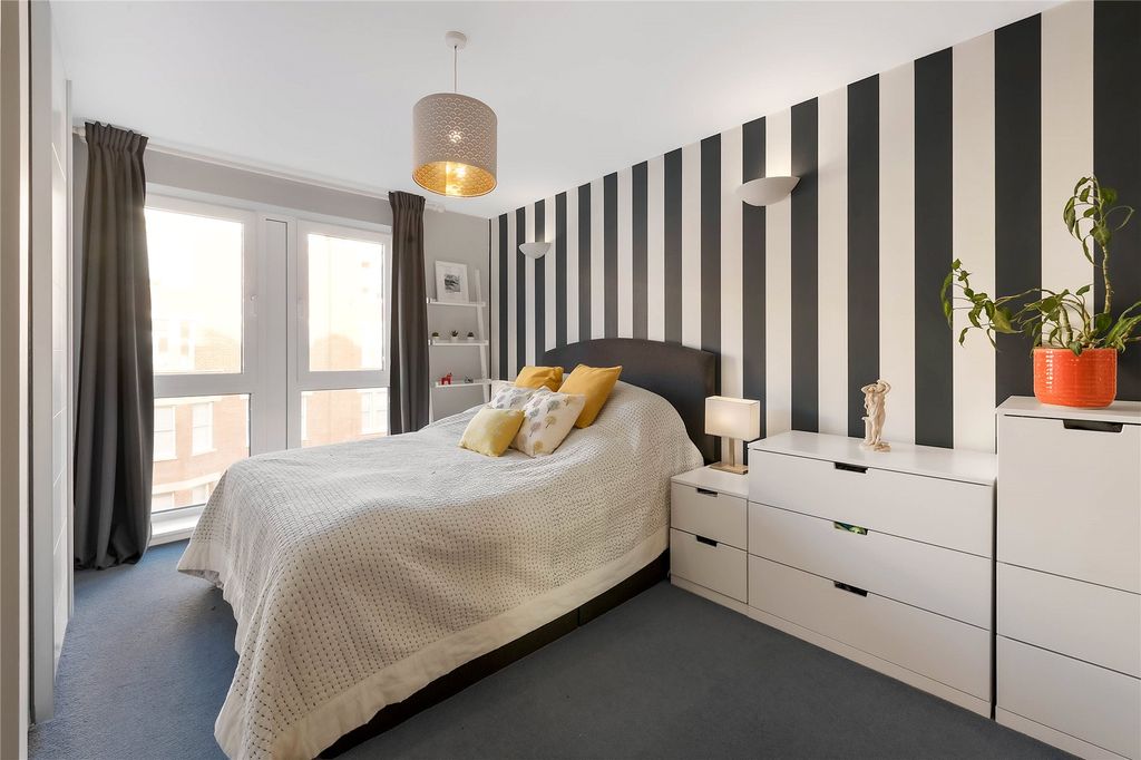 Property photo 2 of 10 Awinship-9676-01-Hig