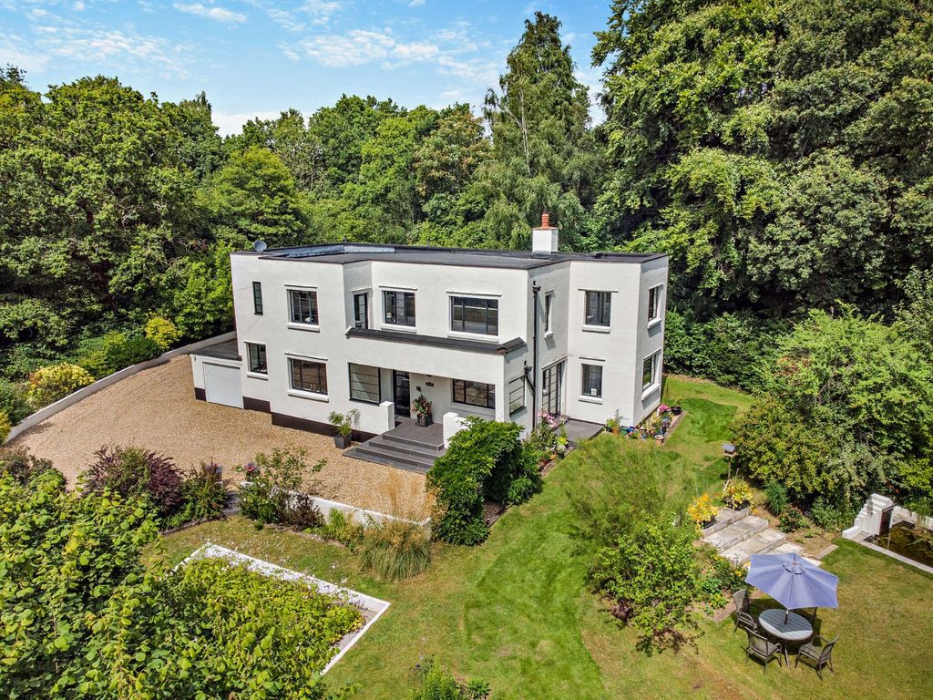 Property photo 1 of 20 House &amp; Garden