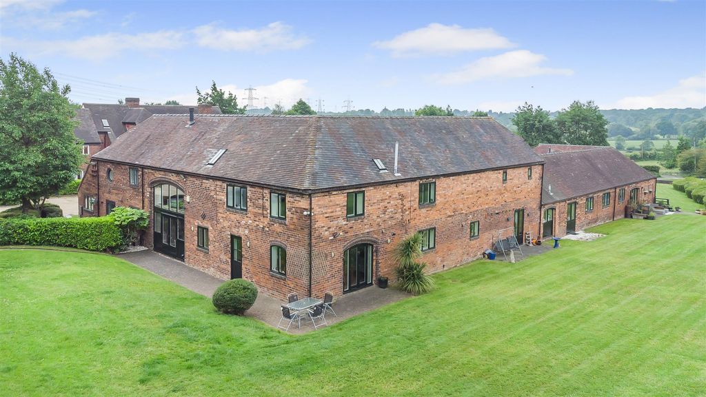 Property photo 1 of 33 8651039-Exterior13.Jpg