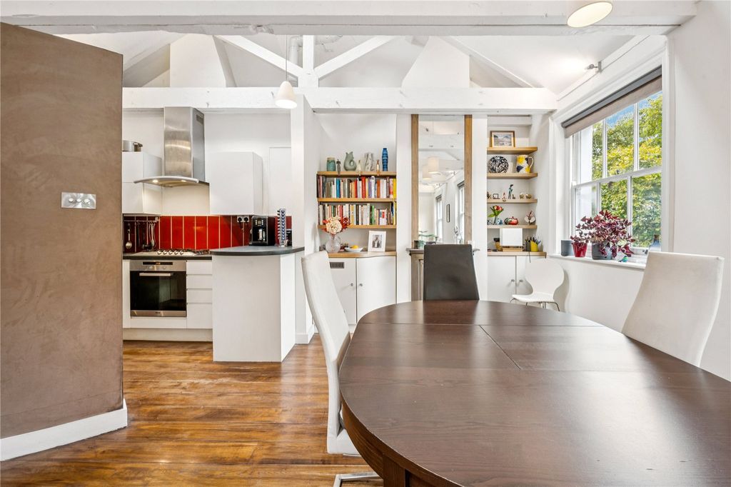 Property photo 3 of 10 Picture No. 21