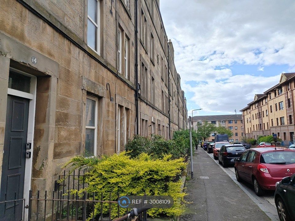 Property photo 3 of 19 Street View