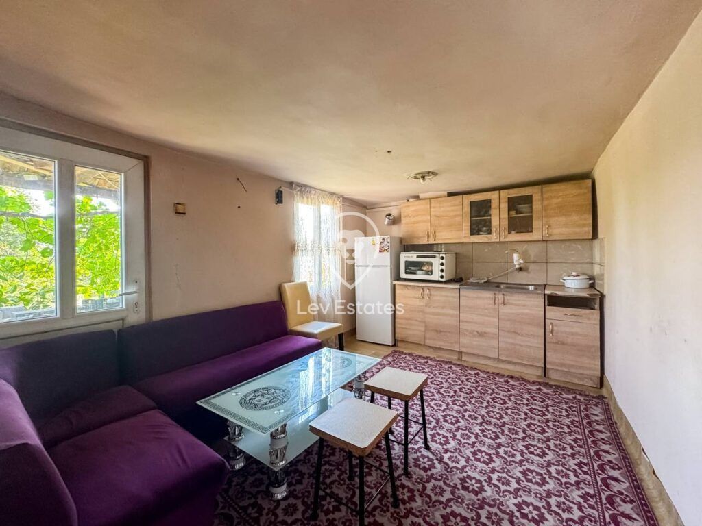 Property photo 1 of 7
