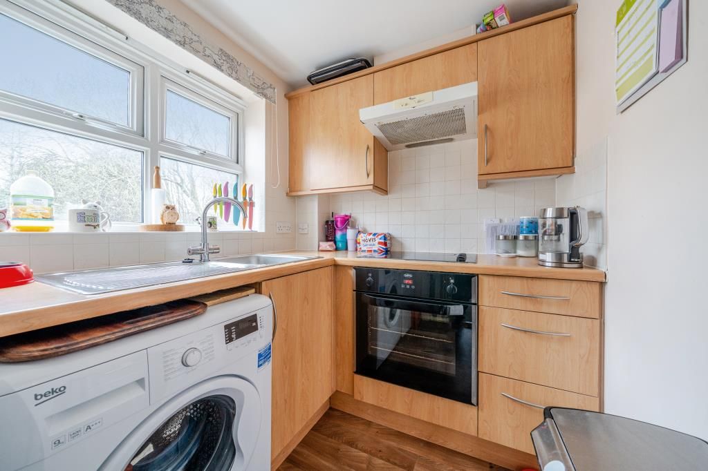 Property photo 2 of 17 Kitchen