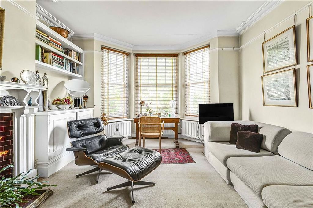 Property photo 3 of 11