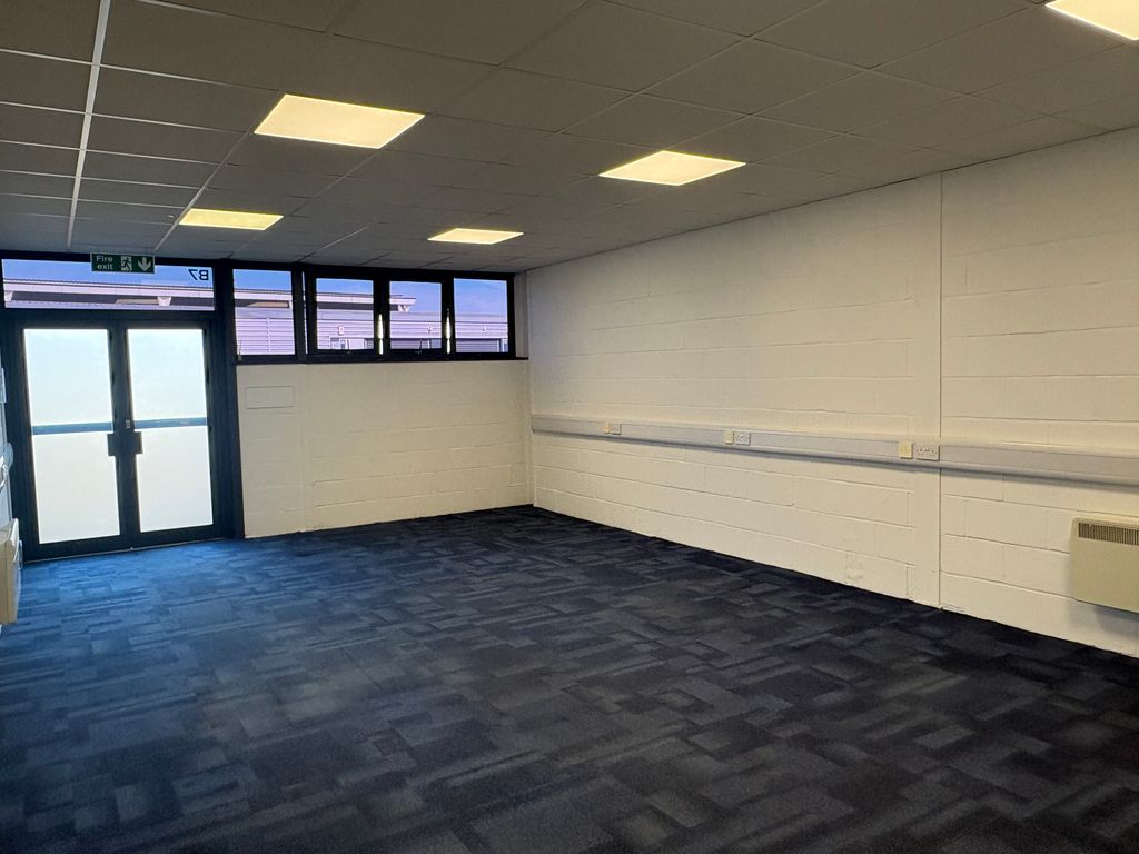 Property photo 2 of 13 B7 Office Studio To Let