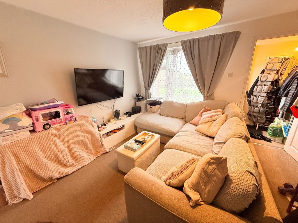 Property photo 3 of 8