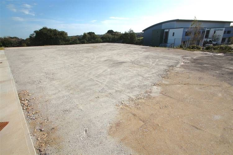 Property photo 2 of 8
