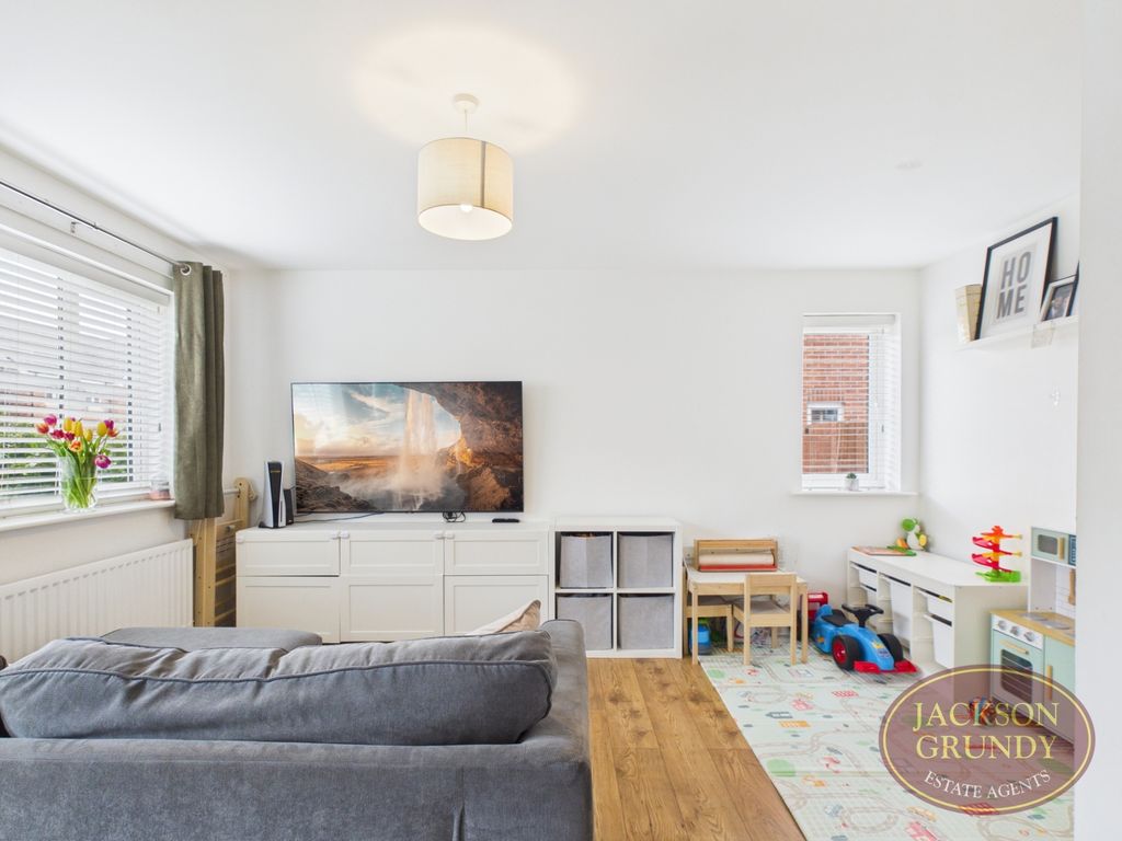 Property photo 3 of 15 Bective Close