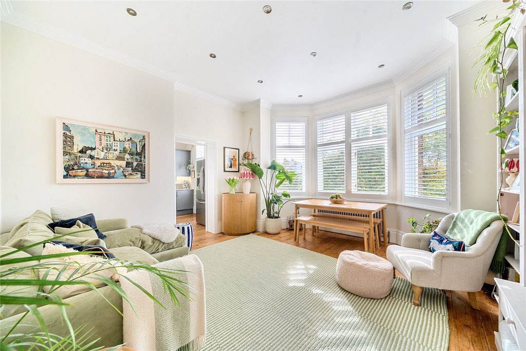 Property photo 2 of 16 Picture No. 19