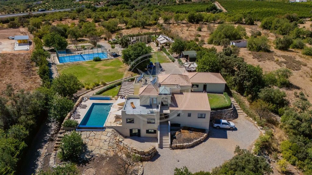 Property photo 2 of 30