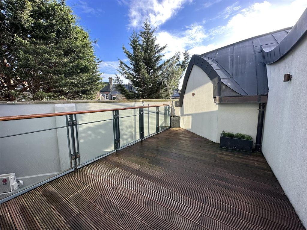 Property photo 3 of 11 Img_2386.Jpg