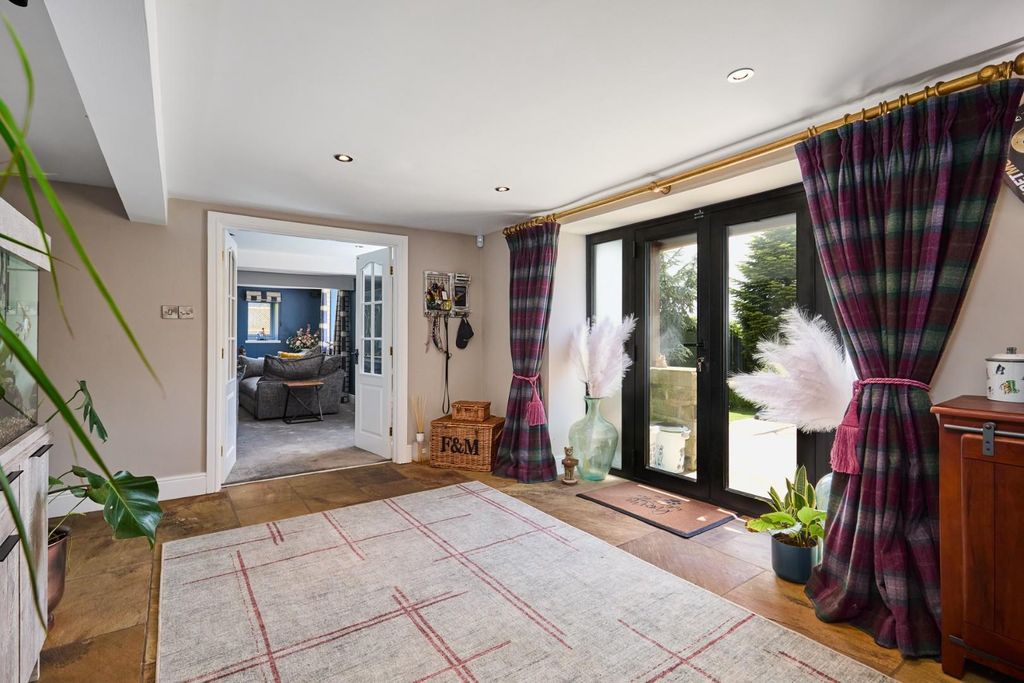 Property photo 2 of 46 White Croft Barn_20.Jpg